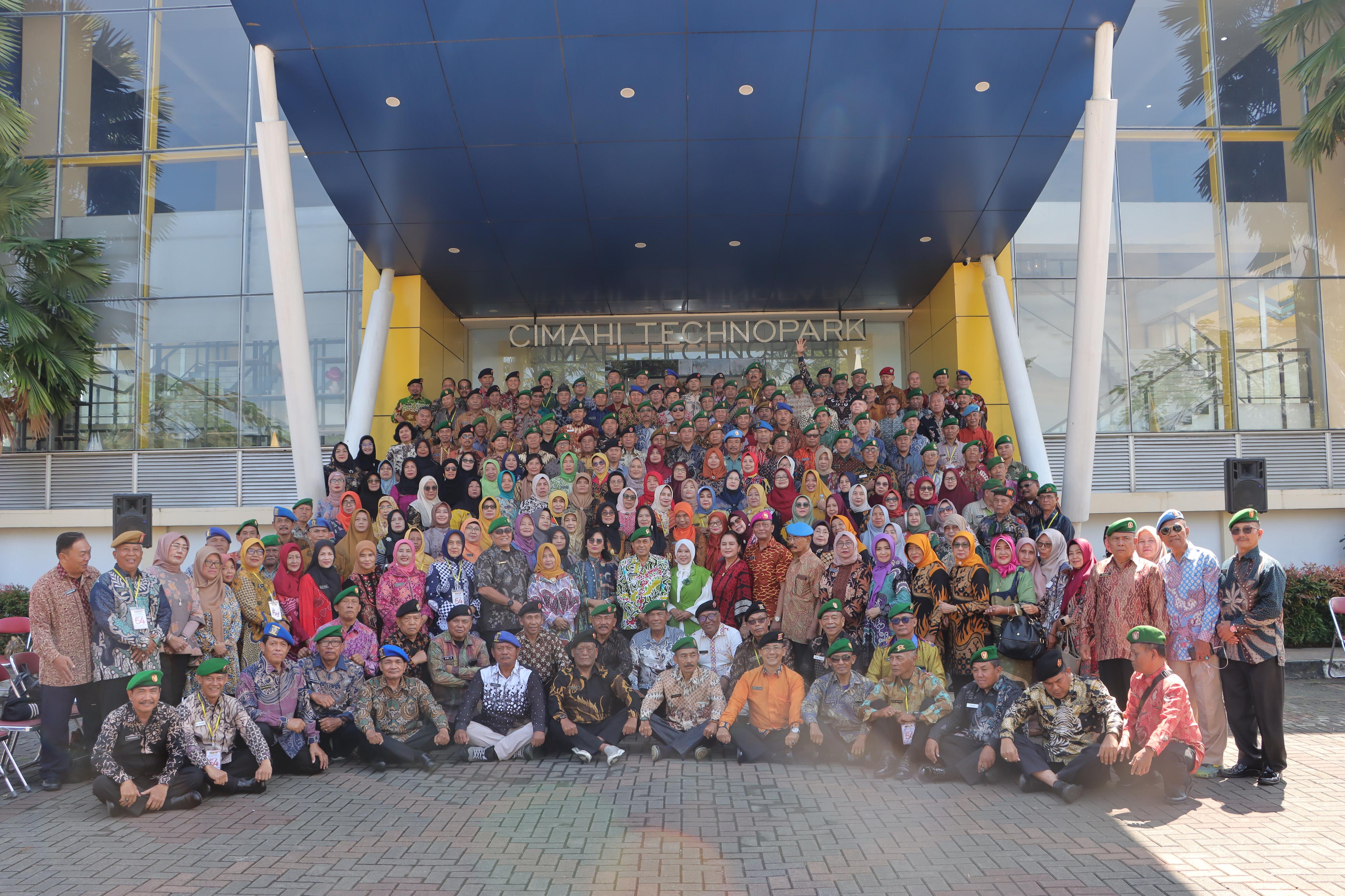 Suasana Hangat dan Kebersamaan di Kelurahan Cimahi Tengah